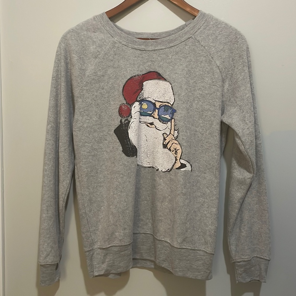 Grayson threads Santa sleep shirt